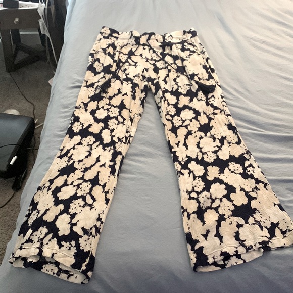 New Directions Wide Leg Pants, Size Small, Navy Blue and White Floral Pattern - Picture 1 of 2